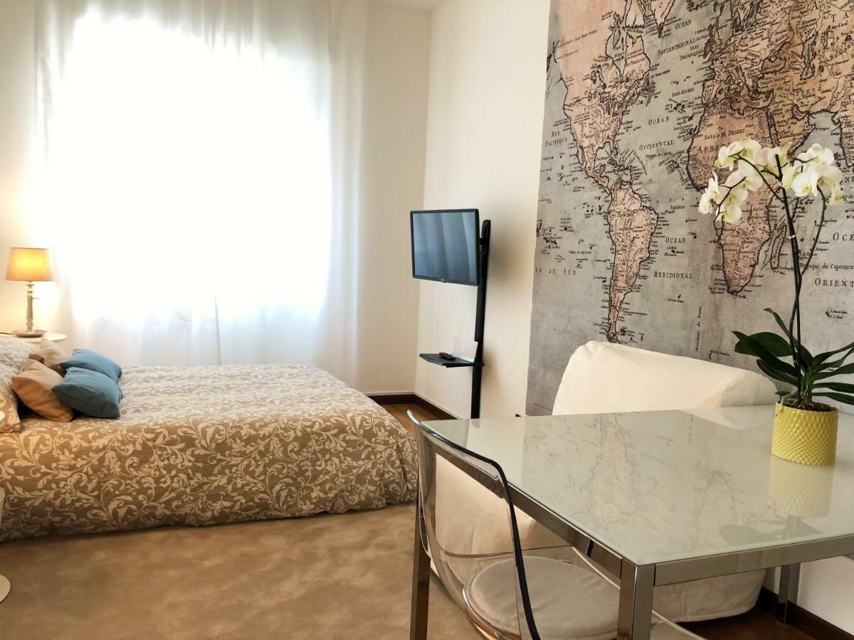 Gg Mentana Rooms Como Eksteriør bilde